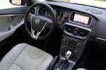 Volvo V40 2012 года
